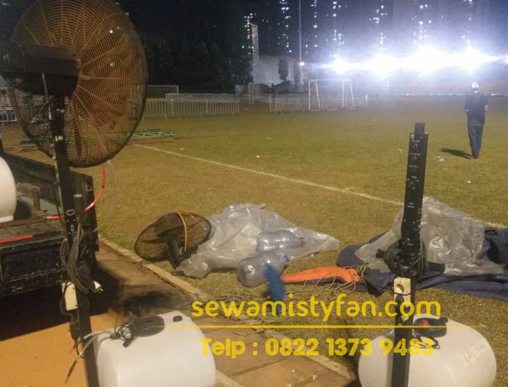 Kipas angin terbaik untuk kantor dengan desain modern yang memberikan sirkulasi udara merata di ruang kerja