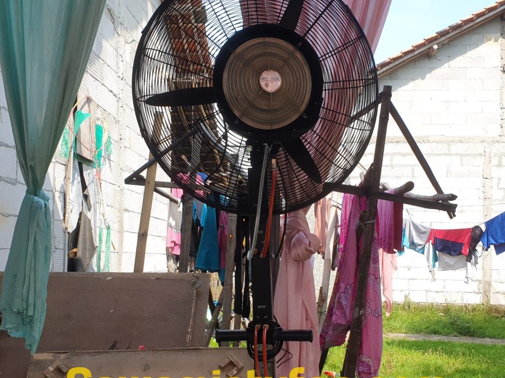 Unit blower berkapasitas besar untuk layanan Sewa Blower Pernikahan Tangerang yang membantu menjaga sirkulasi udara di area resepsi