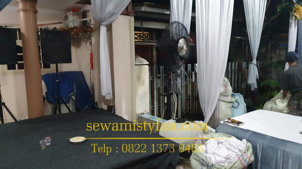 rent misting fan