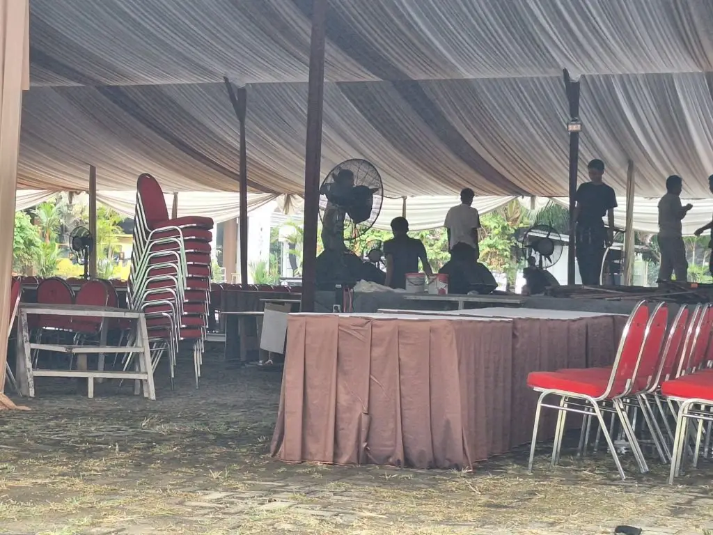 Misty fan portable berkapasitas besar di kawasan Cengkareng untuk pendingin acara panggung malam