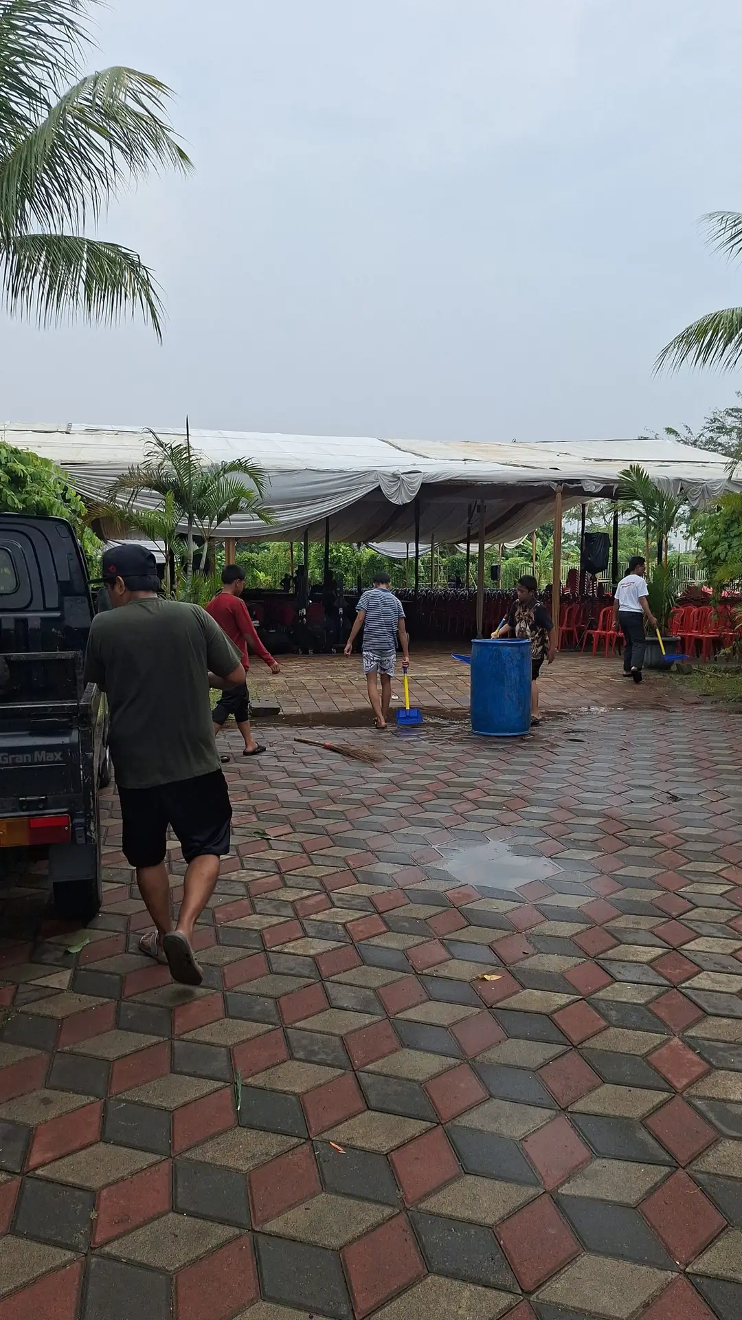 Misty fan industrial hemat listrik untuk pesta outdoor area Harapan Indah