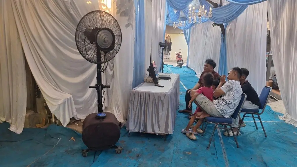 Kipas angin terbaik untuk acara outdoor dan indoor dengan hembusan angin kuat untuk menjaga kenyamanan tamu