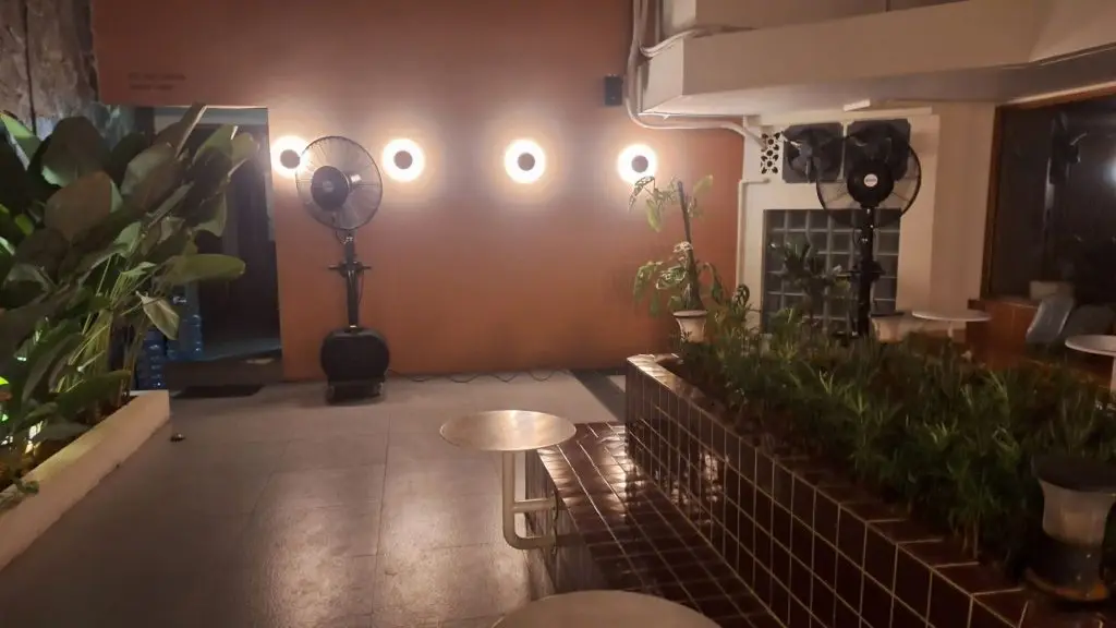 Unit kipas angin blower berukuran besar untuk layanan sewa kipas angin blower Jakarta Timur pada acara indoor dan outdoor